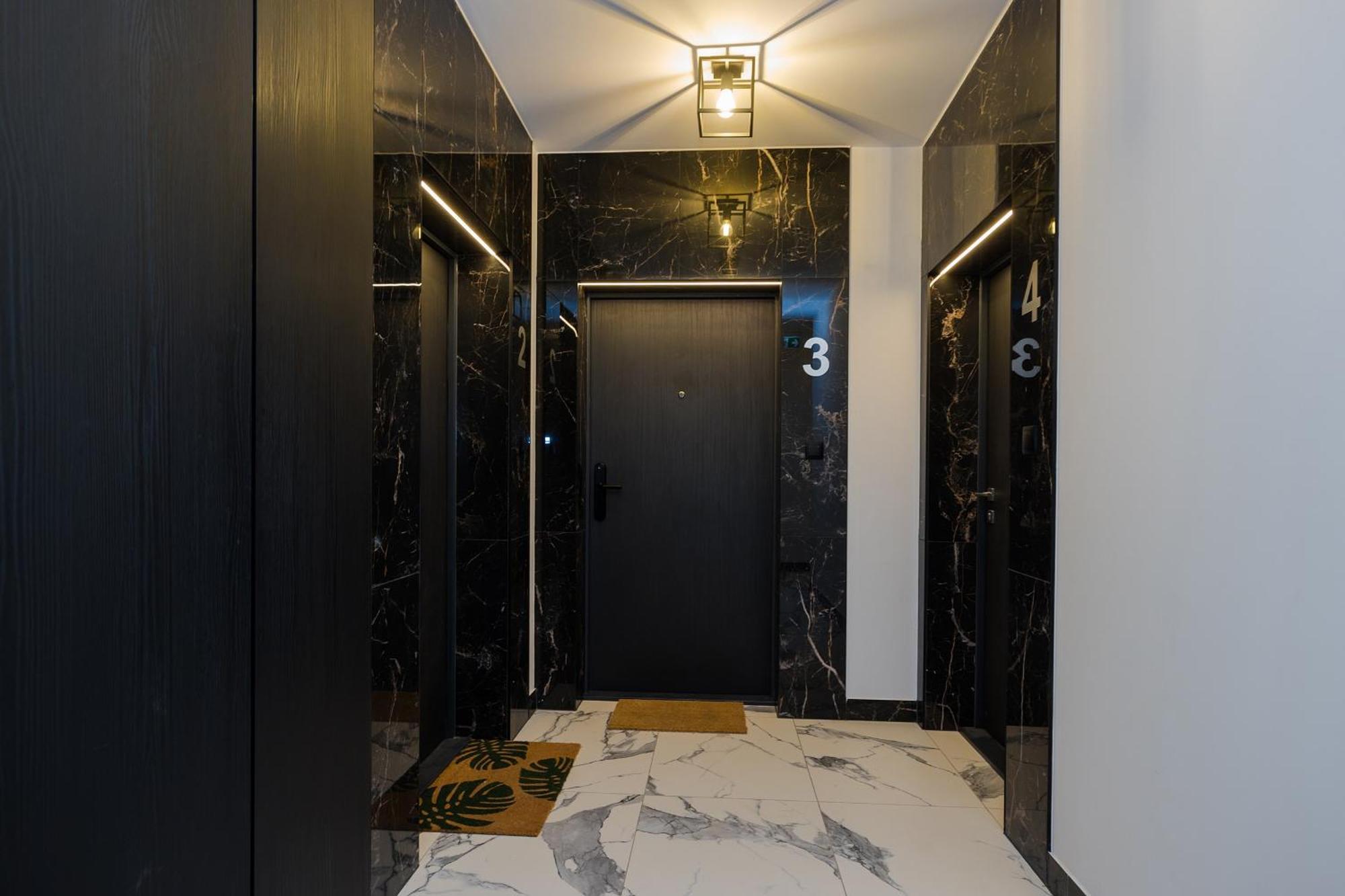 Superapart Naukowa 55 Апартаменти *